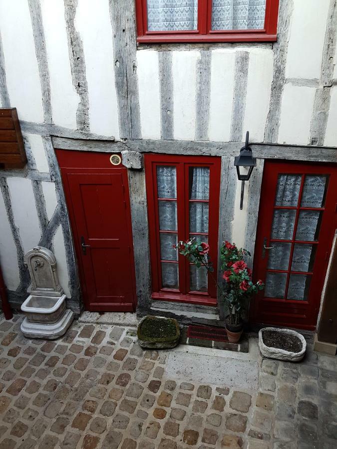 Appartement Du Vieux Troyes Ngoại thất bức ảnh