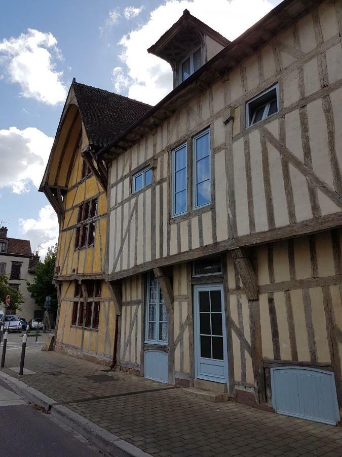 Appartement Du Vieux Troyes Ngoại thất bức ảnh