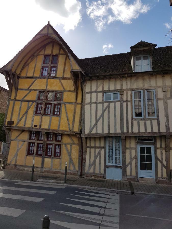 Appartement Du Vieux Troyes Ngoại thất bức ảnh